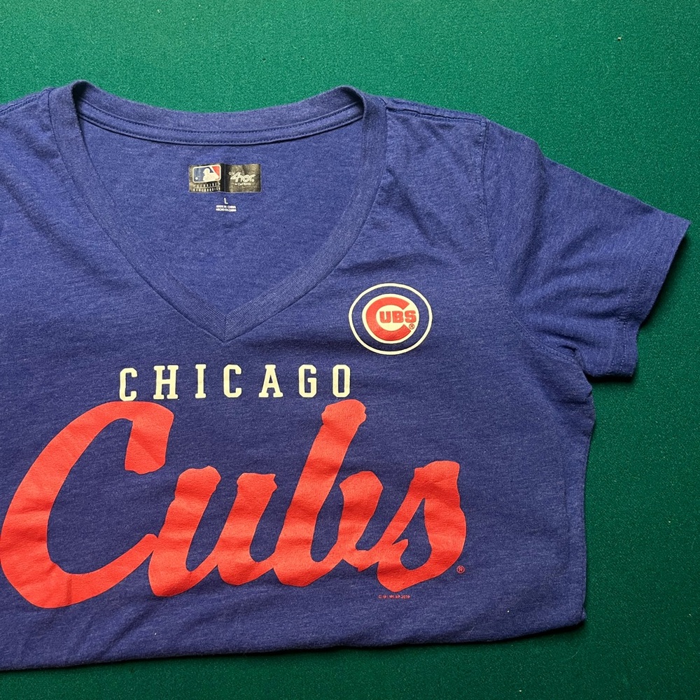 MLB Chicago Cubs Women's Blue and Red V-Neck Tee